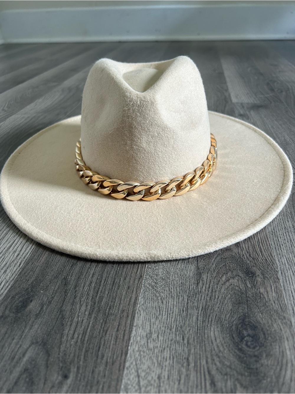 Cream Wide-Brim Felt Hat with Gold Chain
